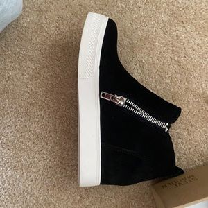 Steve madden wedge sneaker